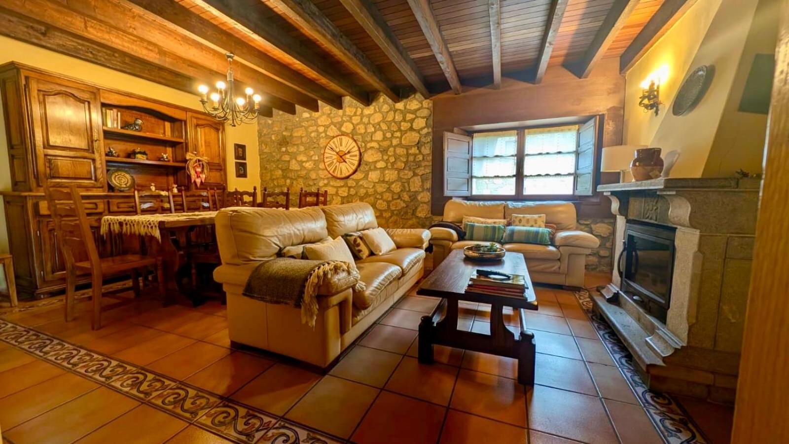 Villa El Pedroso Villahormes Exterior foto